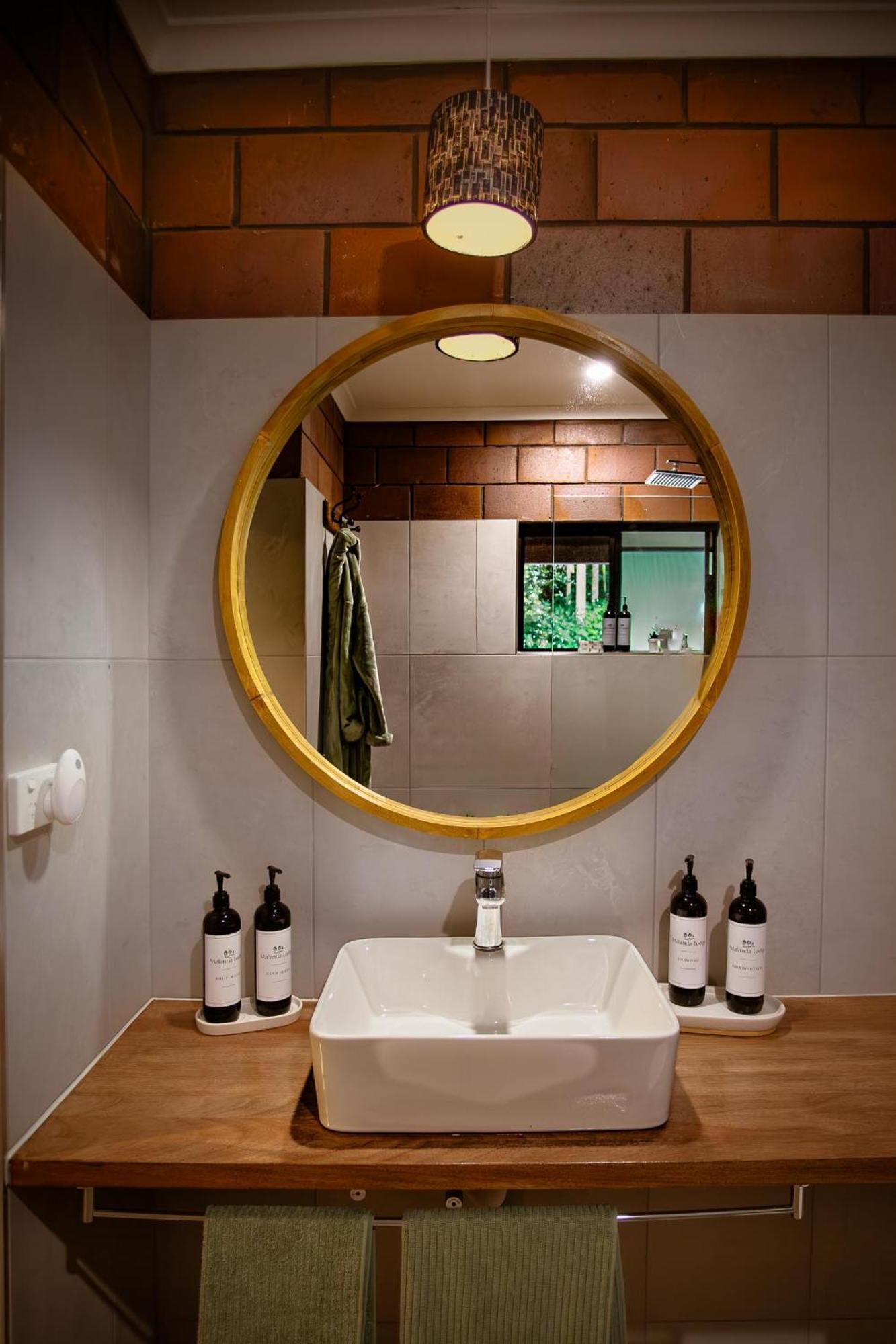 Malanda Lodge Екстер'єр фото
